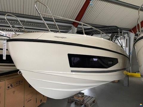 Quicksilver Activ 755 Cruiser med Mercur