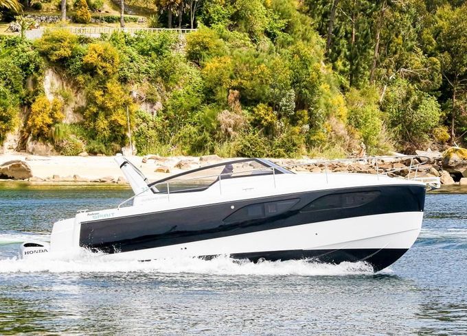 Rodman Spirit 31 Open Outboard