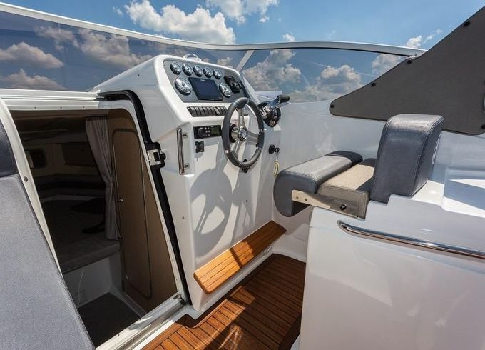Saver 830 IB Cabin