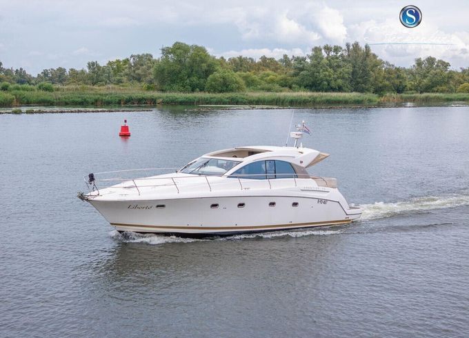 Prestige 42 S