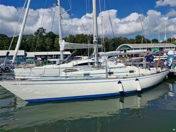 Nautors Swan 37