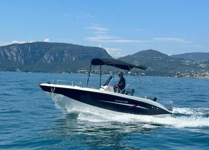 Trimarchi Amuni New/Nuova