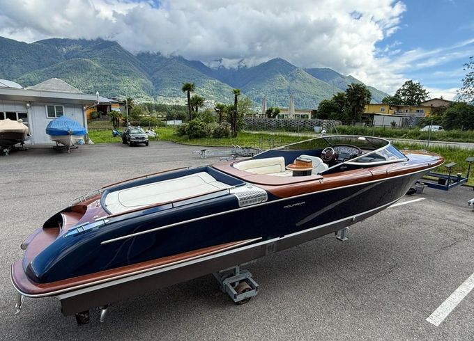 Riva AQUARIVA 33