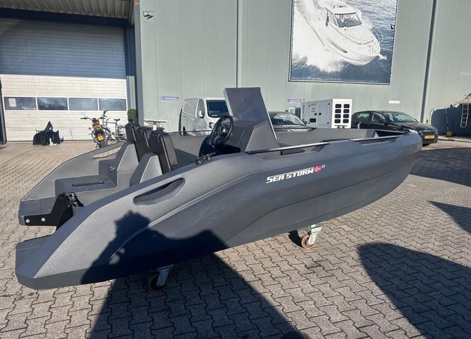 SEASTORM 17