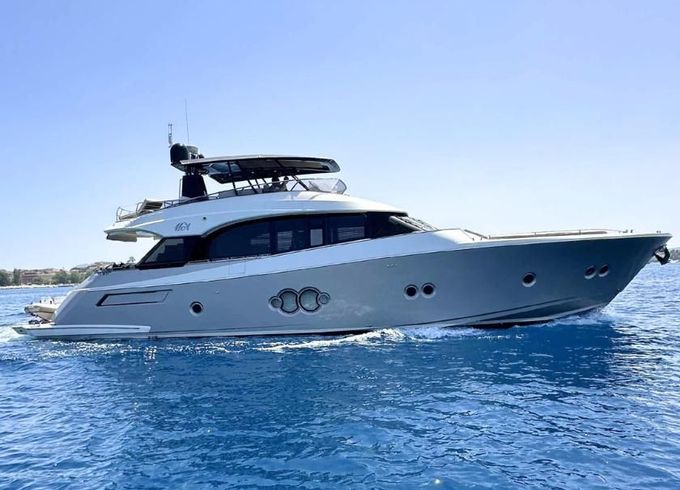 Monte Carlo Yachts MCY76