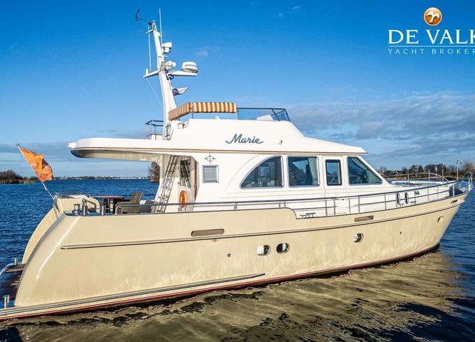 Vennekens Trawler 1800