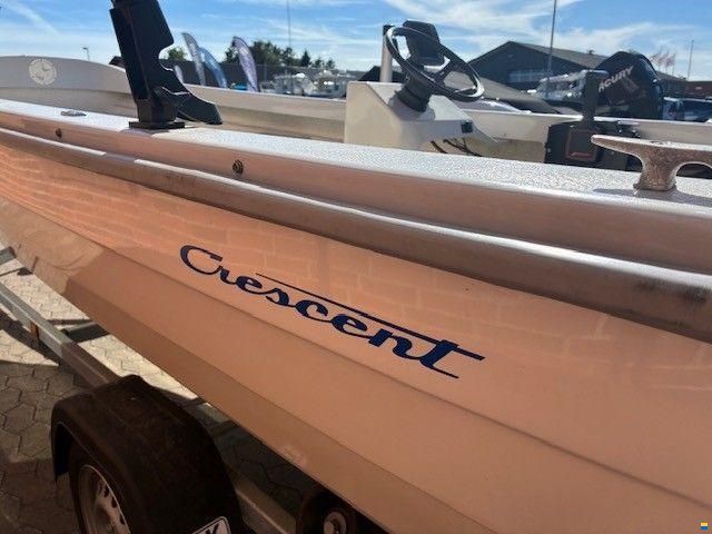 Crescent 434 m/pult og Mariner 30 hk 2-takt og Va