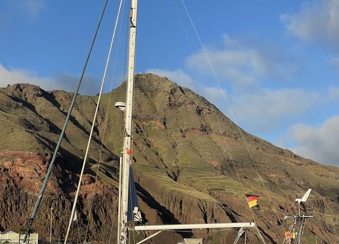 Hallberg-Rassy 42F MK II