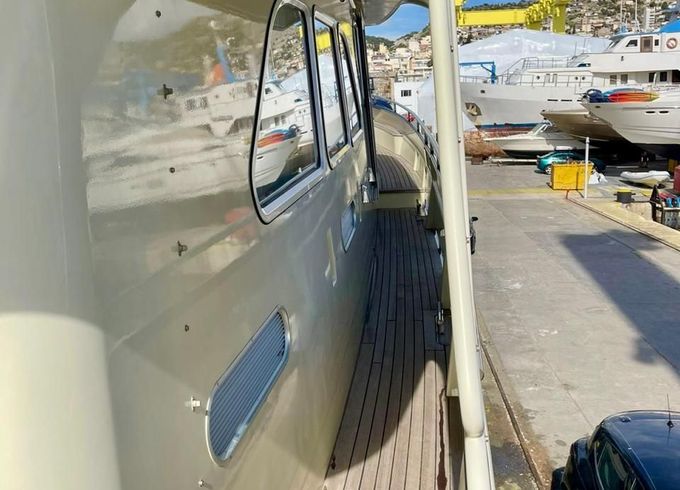 Aquanaut GV1700