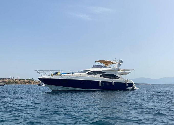 Azimut 68E