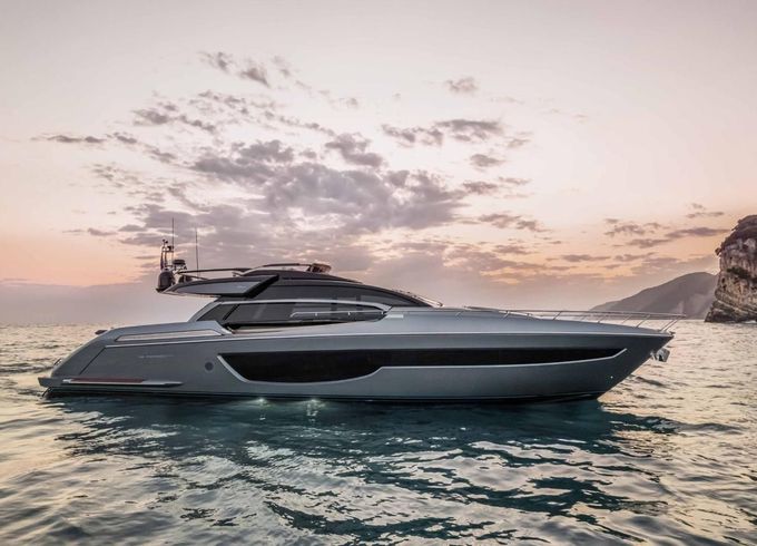 Riva 76 Perseo Super SportFly