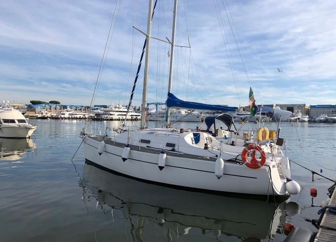 Blu Phoenix Barca a vela Hurricane 315 Sport NUOVA