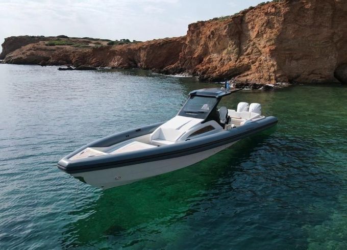 Technohull 40 Explorer