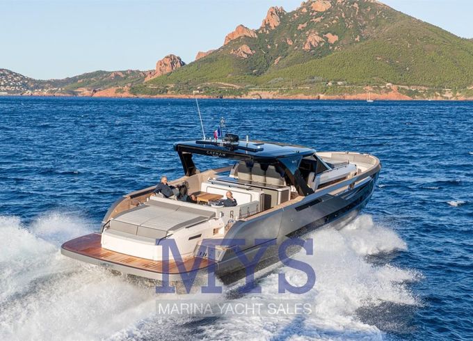 Cayman 540WA