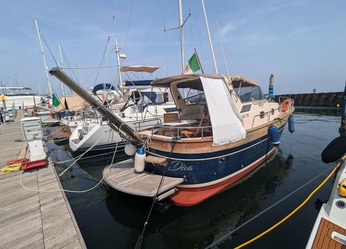 Apreamare Smeraldo 9 Semicabinato