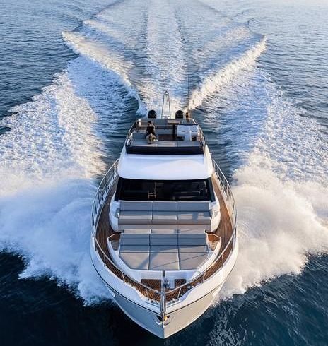Ferretti 580