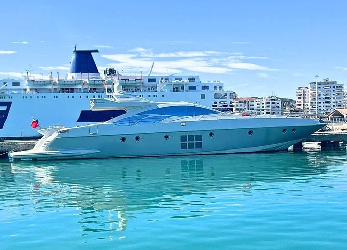 Azimut 86s