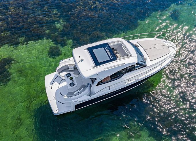Rodman Spirit 31 Hardtop inboard