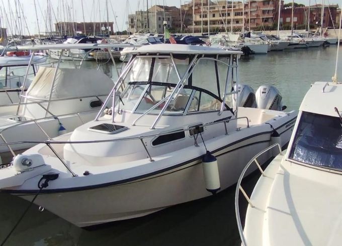 Grady White Boats 248 Voyager WA