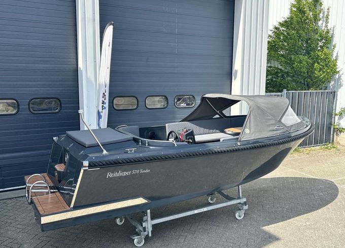 Reitdieper 570 Tender