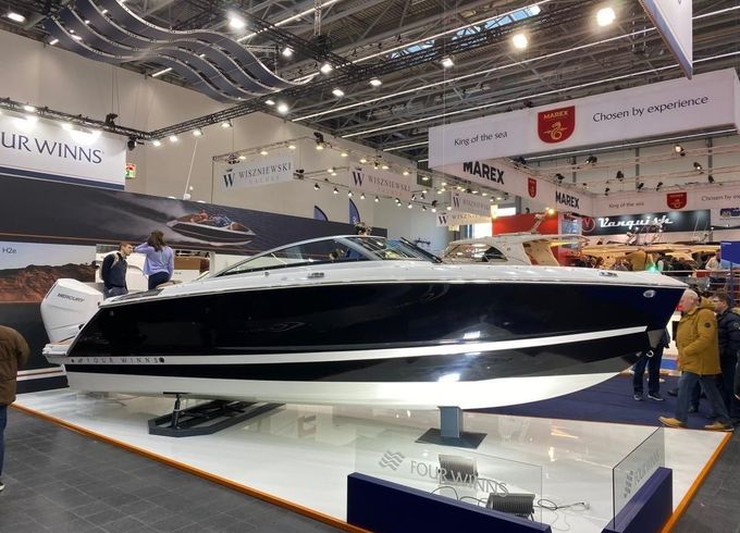 Four Winns H6 Outboard bowrider