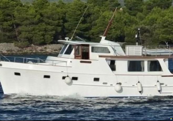 Grand Banks Alaskan 46 Trawler