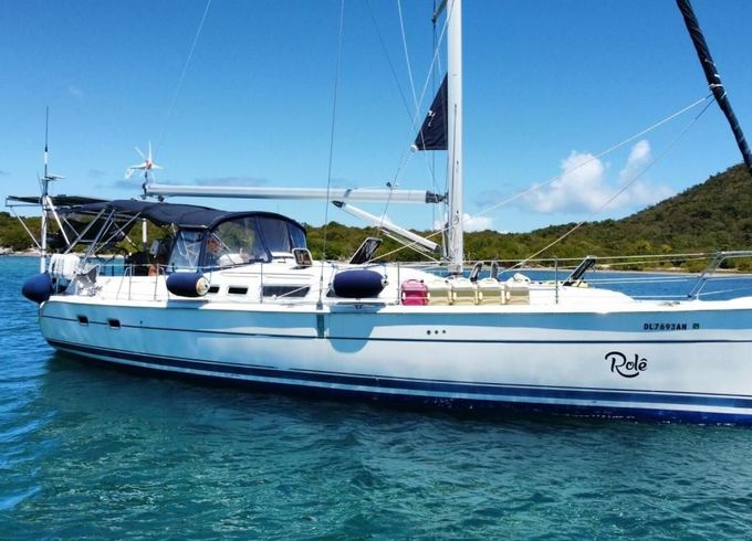Hunter Marine 44 Aft Cockpit