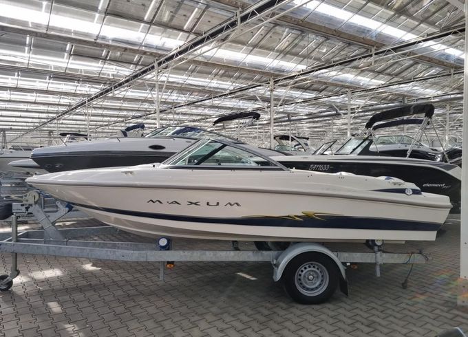 Maxum 1800 MX
