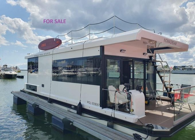 Nomadream Cat-House 1200 Double Decker Houseboat