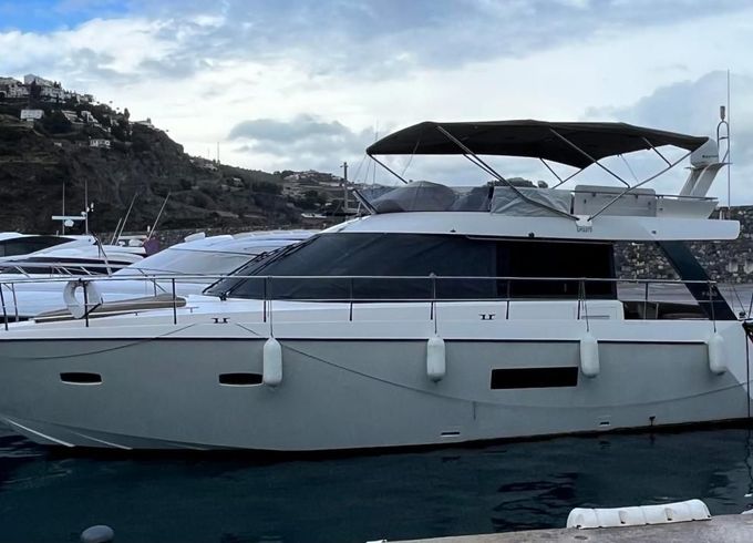 Sealine F450