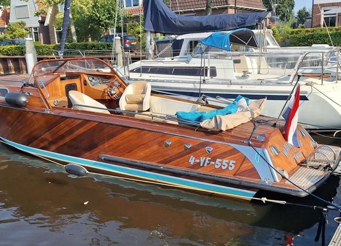 Speedboat 8.50