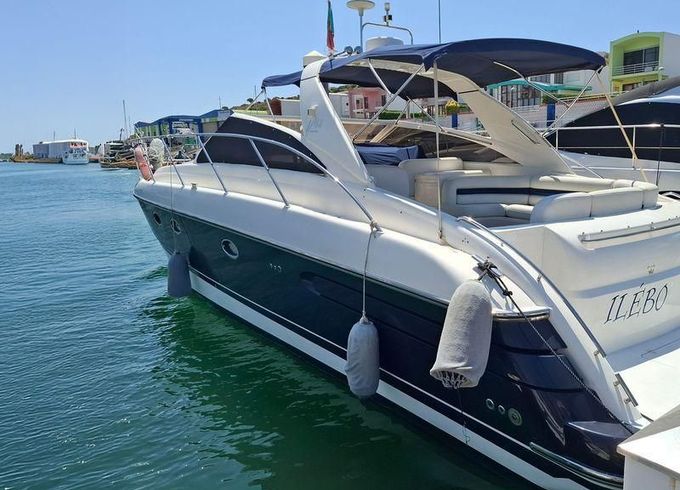 Princess Yachts International V42