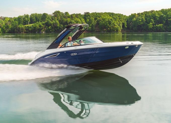 Sea Ray SDX230E & Trailer