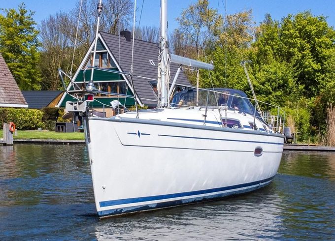 Bavaria 35
