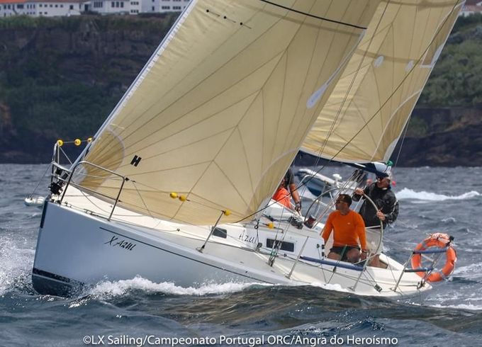 J Boats 105