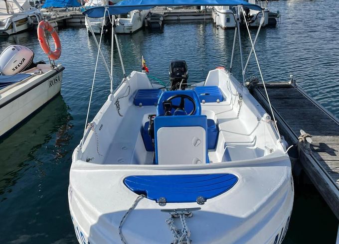 Boat without licence  PANS MARINE N450