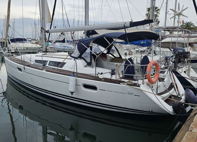Sailboat Jeanneau Sun Odyssey 39i Performance, salidas de 2 a 8 hs 11.62m