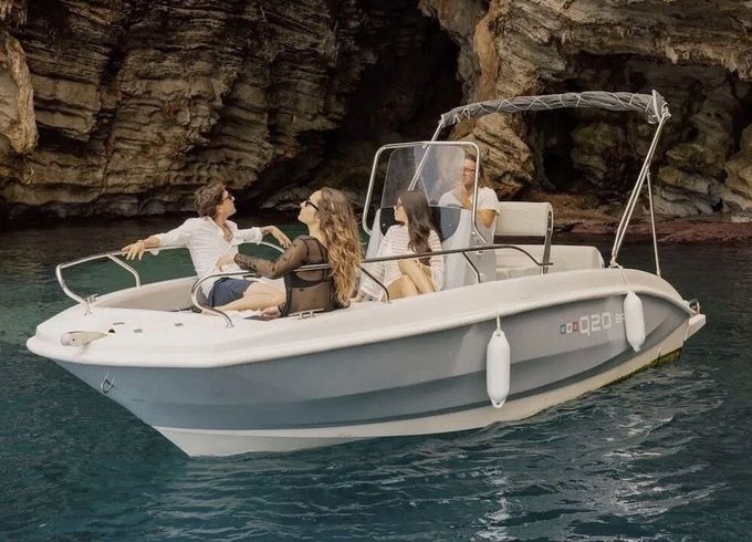 Motorboat Barqa Q20 115hp