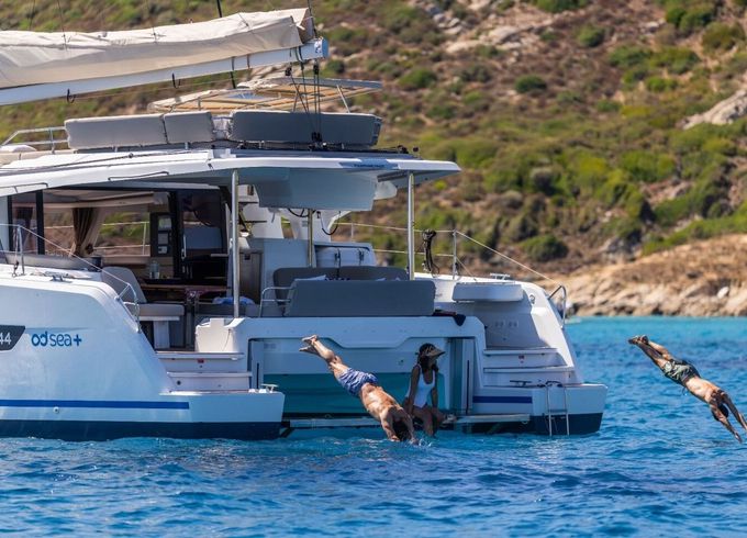 Catamaran Fountaine Pajot New 44 13.26m