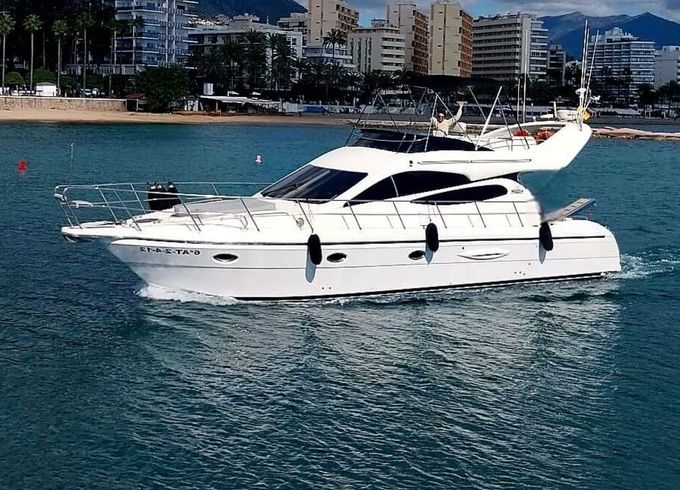 Motorboat Yate Majestic Exclusivo 900hp