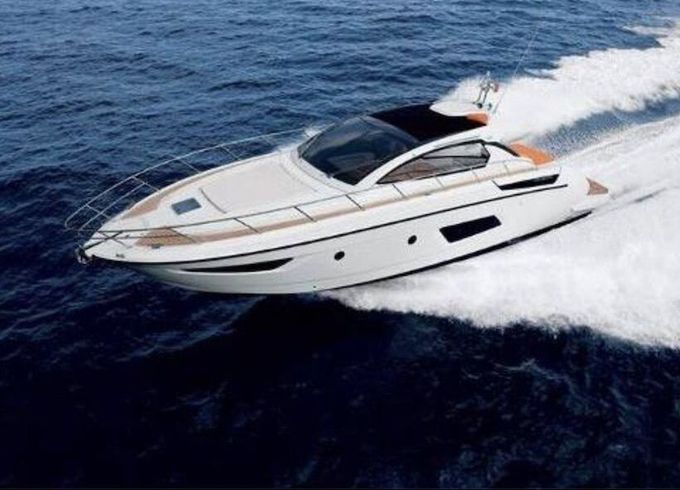 Motorboat Azimut Atlantis 48 870hp
