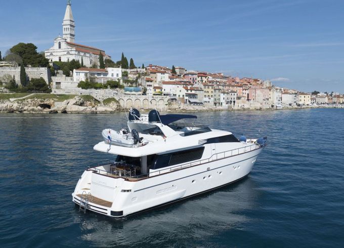 Motorboat San Lorenzo 72 2200hp