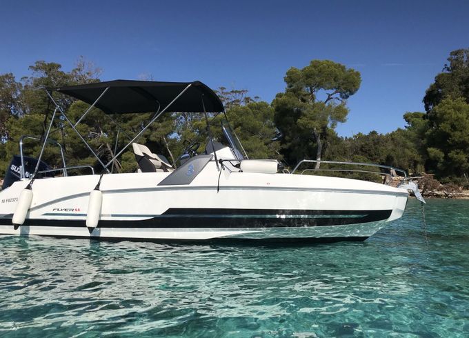 Motorboat Beneteau Flyer 6.6 200hp
