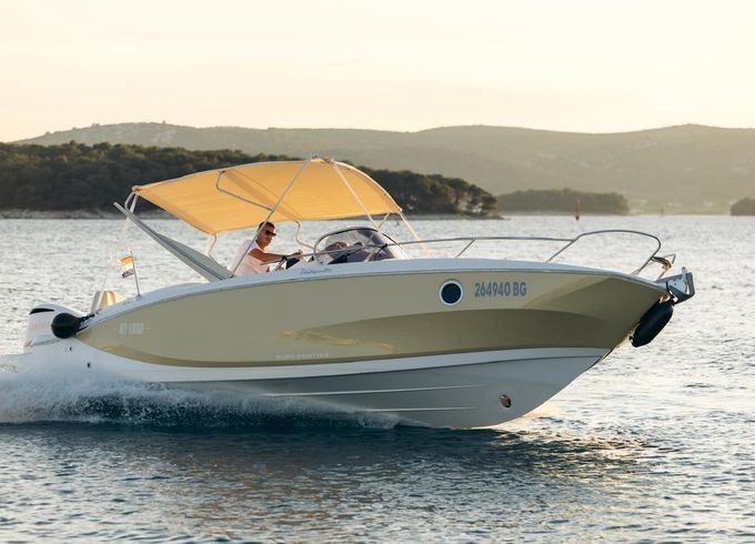 Motorboat Sessa Keylargo 24 250hp
