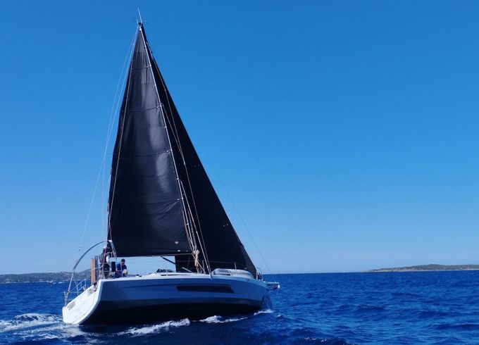 Sailboat Dufour Dufour 37 Perfomance 10m