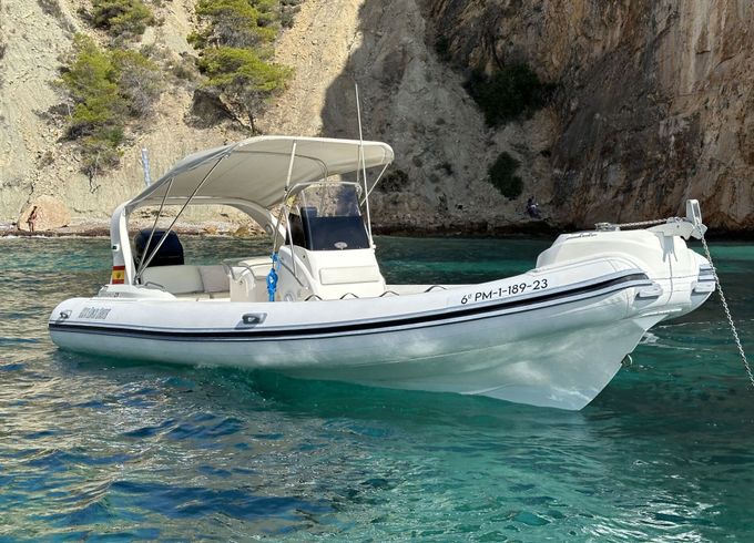 RIB Black Fin Elegance 25 250hp