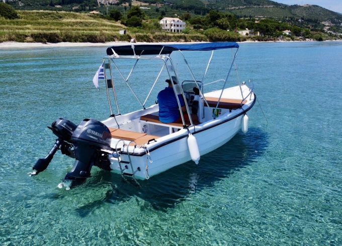 Motorboat Aiolos Marine Shipwreck &amp; Blue Caves  No License 40hp