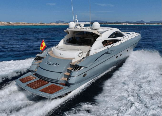 Motor yacht Sunseeker Predator 68 3650hp