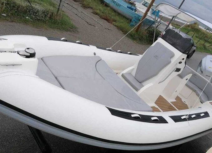 RIB mirò yacht Bat 23 150hp