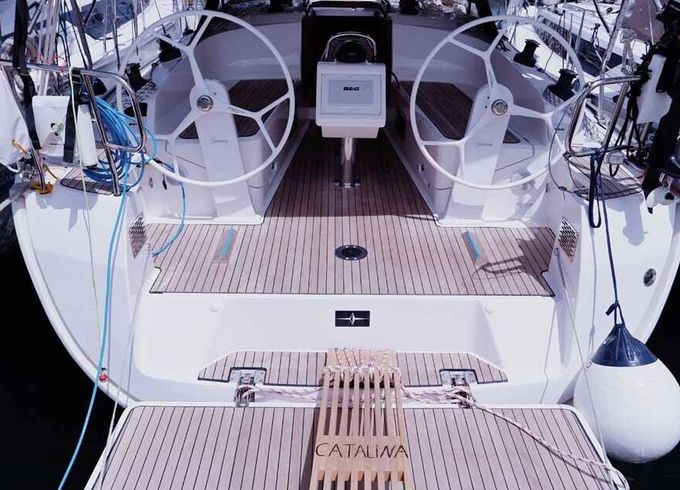 Sailboat Bavaria Yachtbau Bavaria Cruiser 37 - 3 cab. 11m